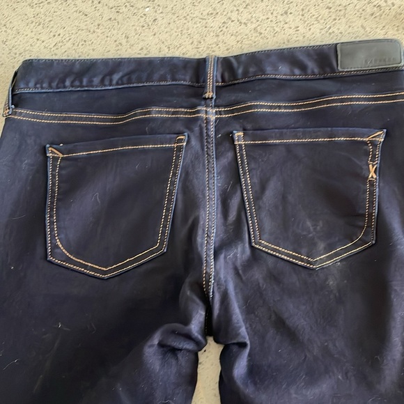 Express blue legging stretch low rise jeans. Size 8Short - Picture 5 of 6